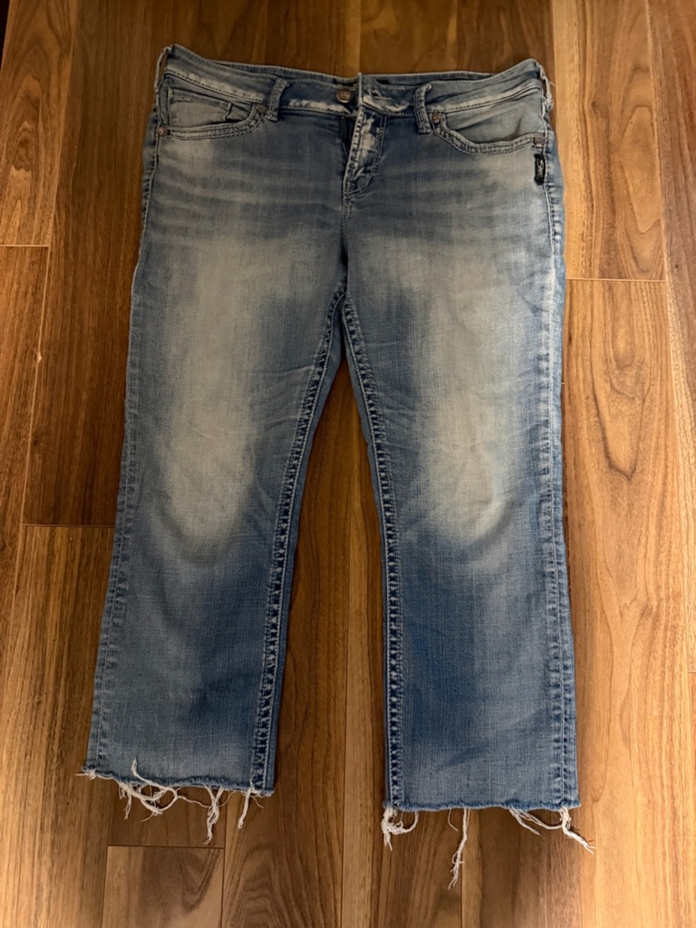 Silver Jeans -Suki-Super Stretch light blue denim with frayed bottoms